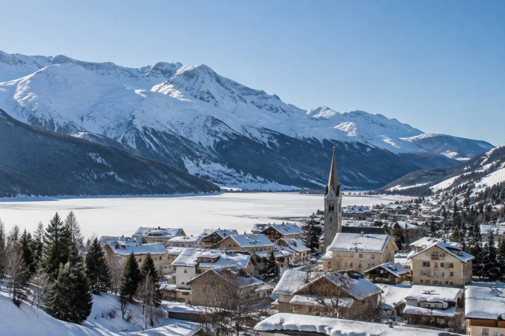 Hotel celerina : les meilleures options pour un séjour dans l’Engadine